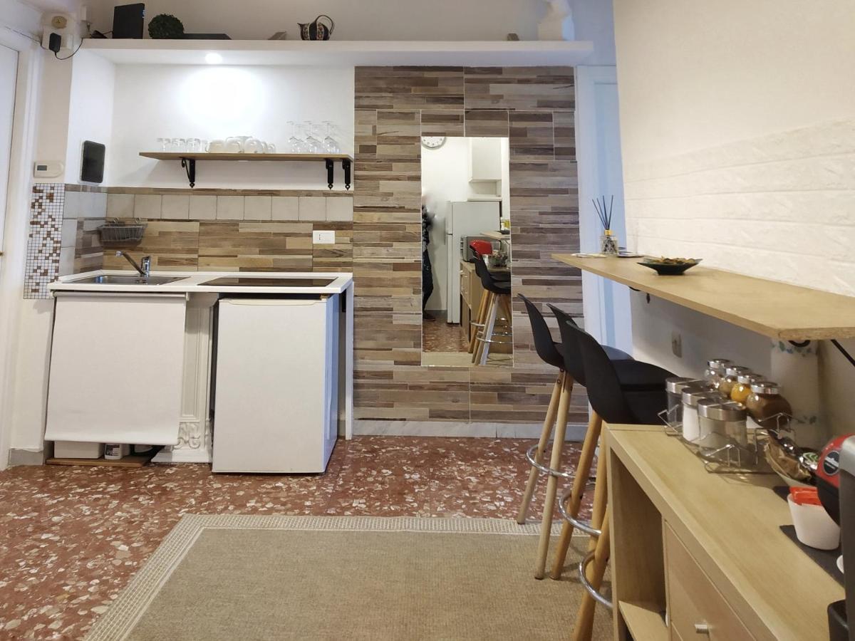 "Vacanze Romane" Stazione Tiburtina, Appartamento Tre Camere Da Letto 5 Posti Letto Esterno foto